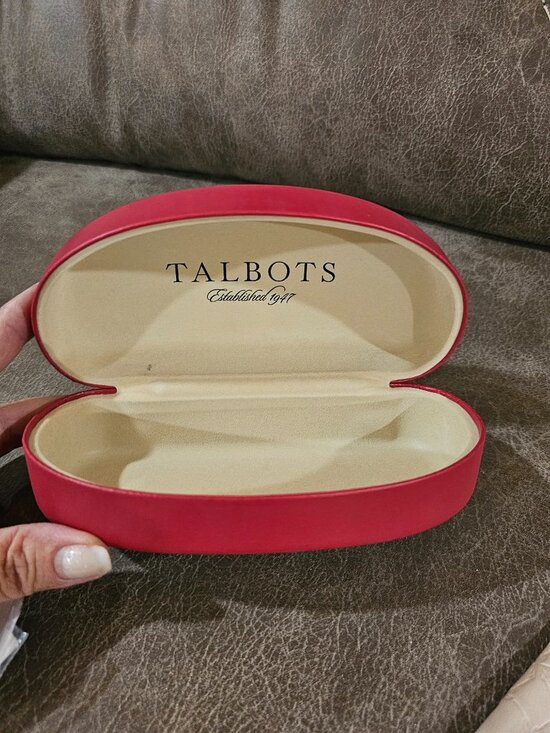 NWT Talbots Women\'s Tortoiseshell Sunglasses with Hard Case – NWT main image 8